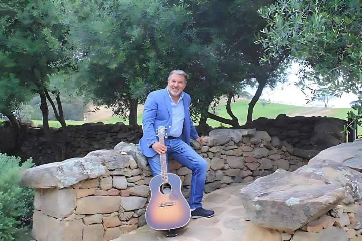 Chanteur musicien de talent à Porto-Vecchio